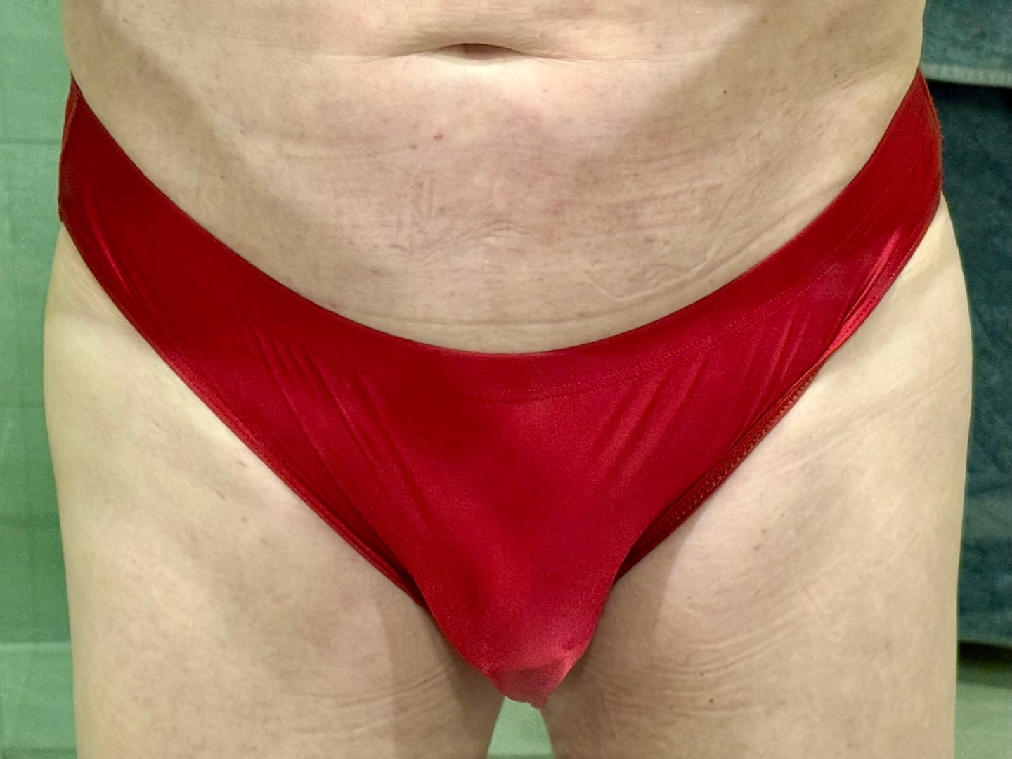 Customer photo review of 4 Pack Men's Skin-Friendly Cooling Touch Comfy Waistband Briefs