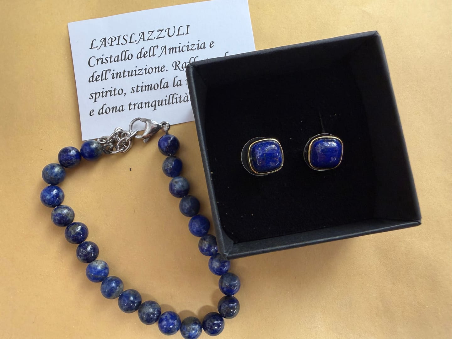 Customer photo review of Orecchini a Lobo Lapislazzuli - Argento 925 - Gold