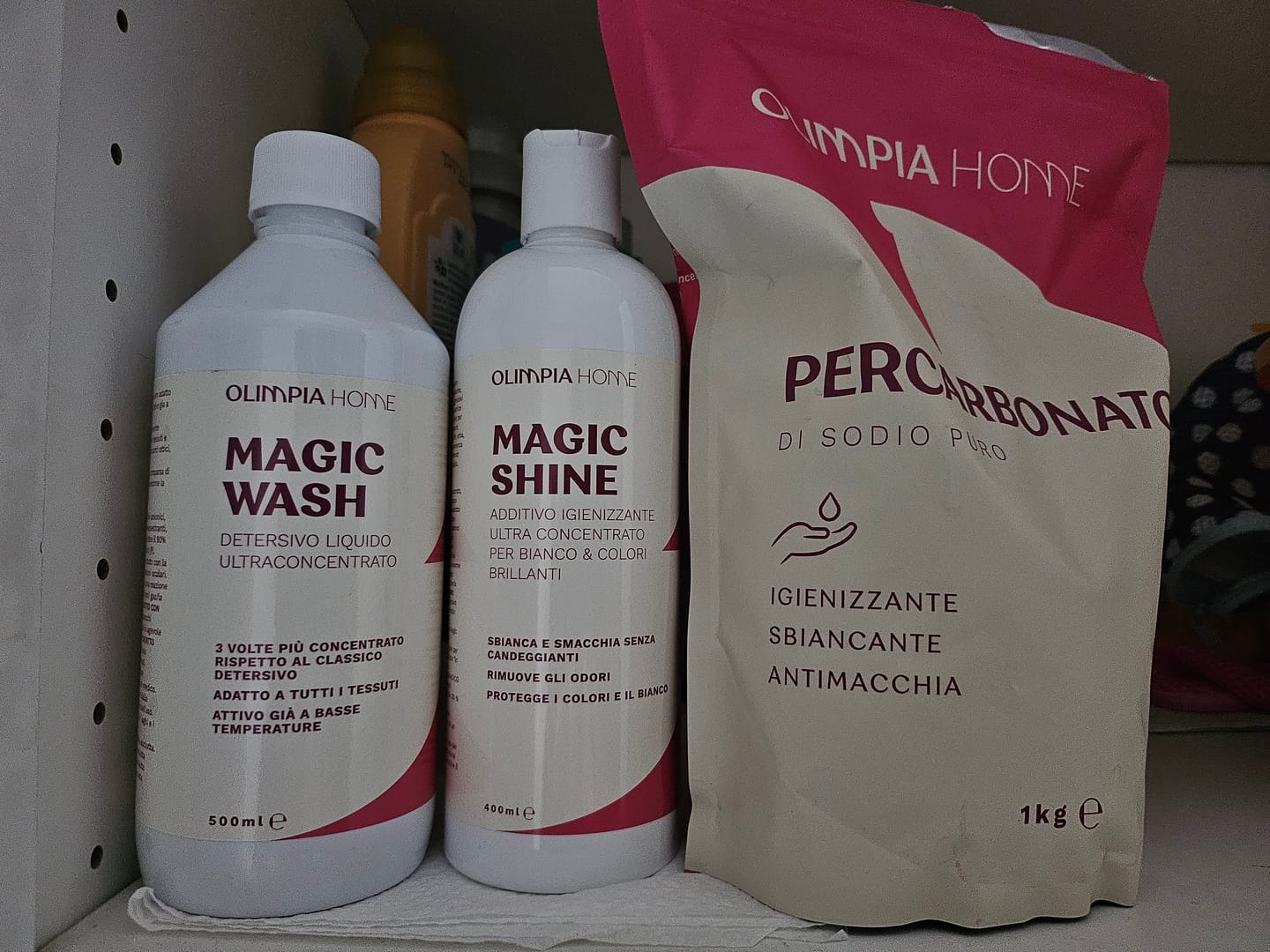 Customer photo review of Magic Wash Liquido - Il Detersivo Professionale per un Bucato Perfetto