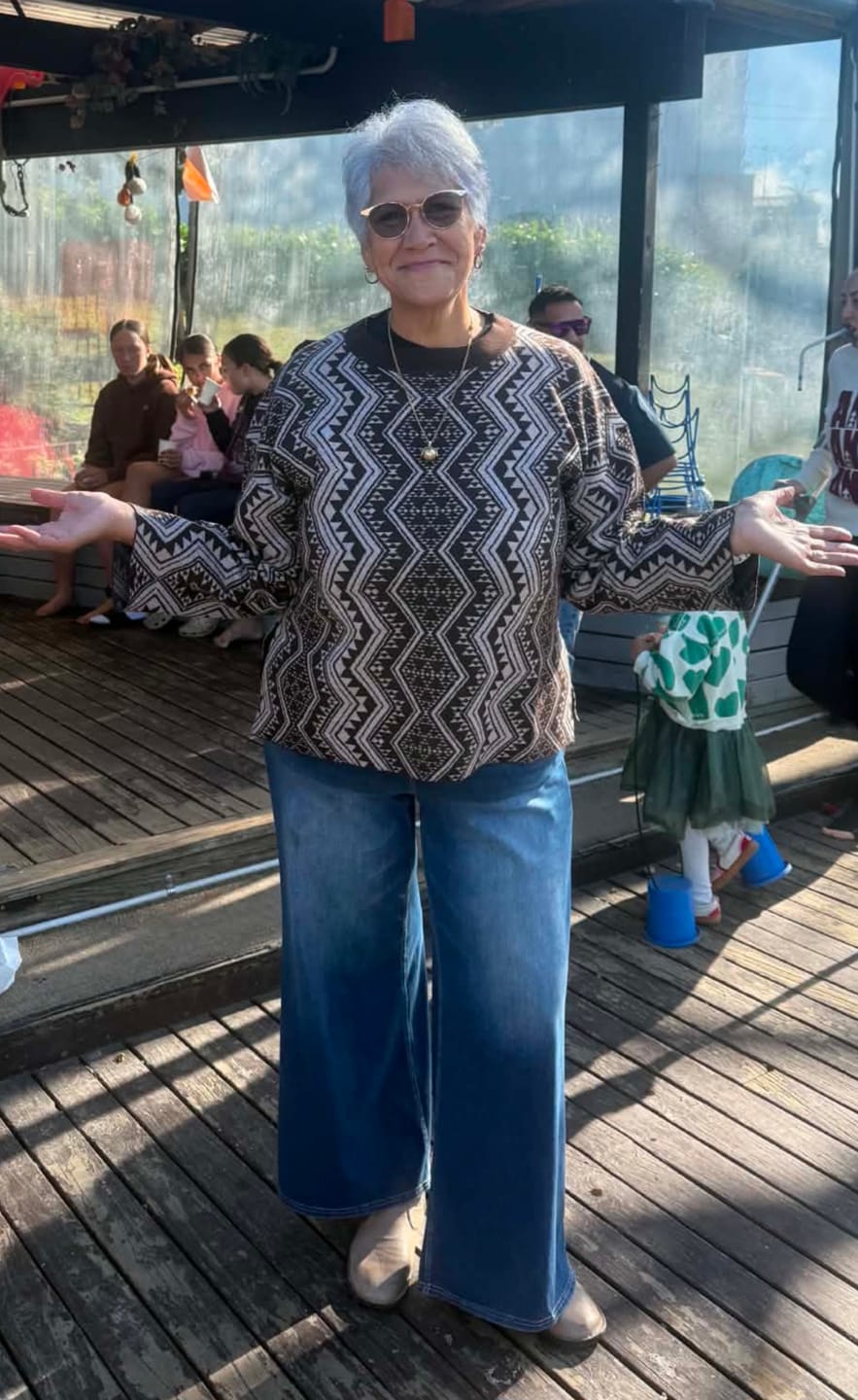 Customer photo review of Waharua Kōpito Parauri/One-tea Poraka (Brown/Natural Jersey)
