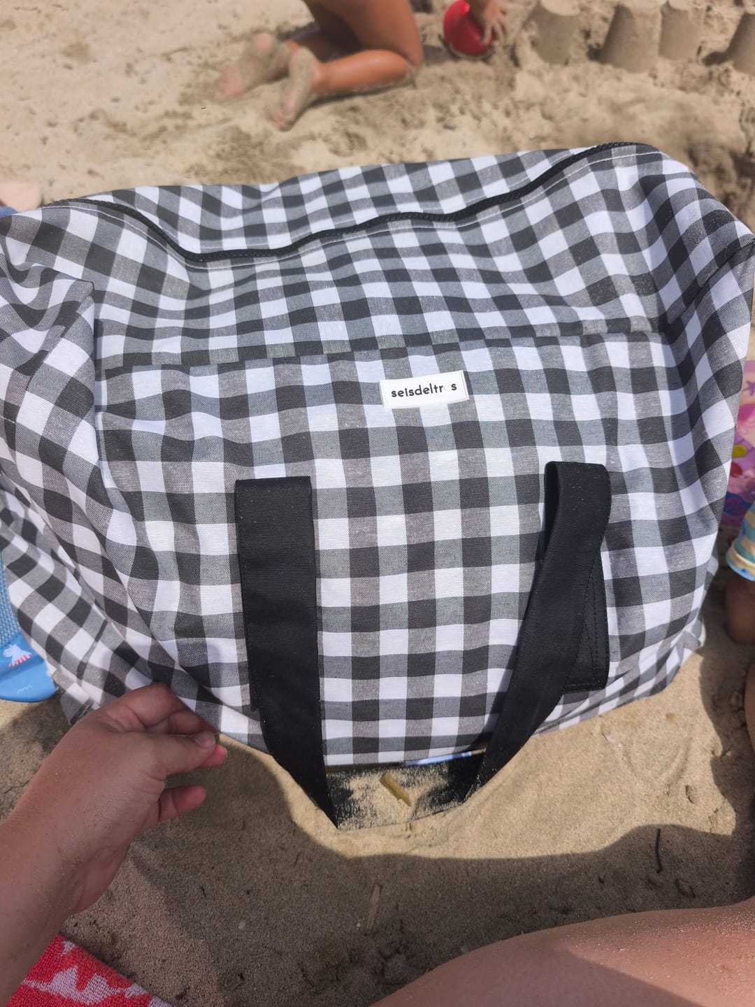 Customer photo review of Bolsa MyBigBag Cuadros Vichy con asas y cremallera negras