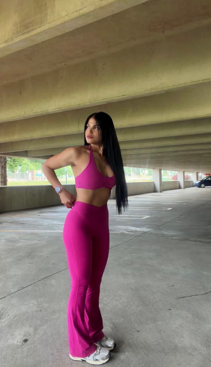 Customer photo review of W3173 Buttersoft Scrunch Halter Bra