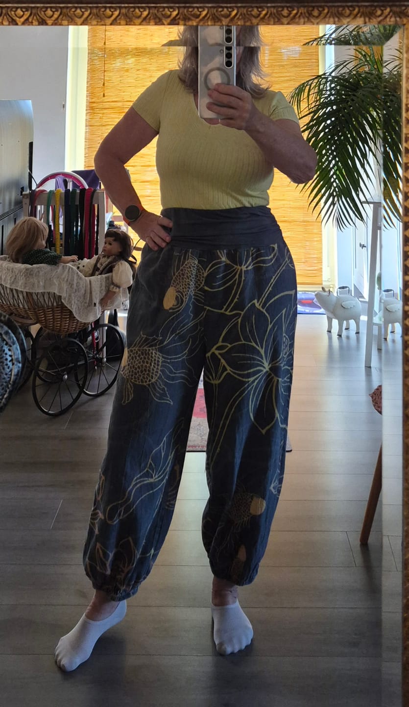Customer photo review of Buddha Stones Damen-Haremshose aus reiner Baumwolle mit Lotusblatt und Koi-Fisch und elastischer Taille