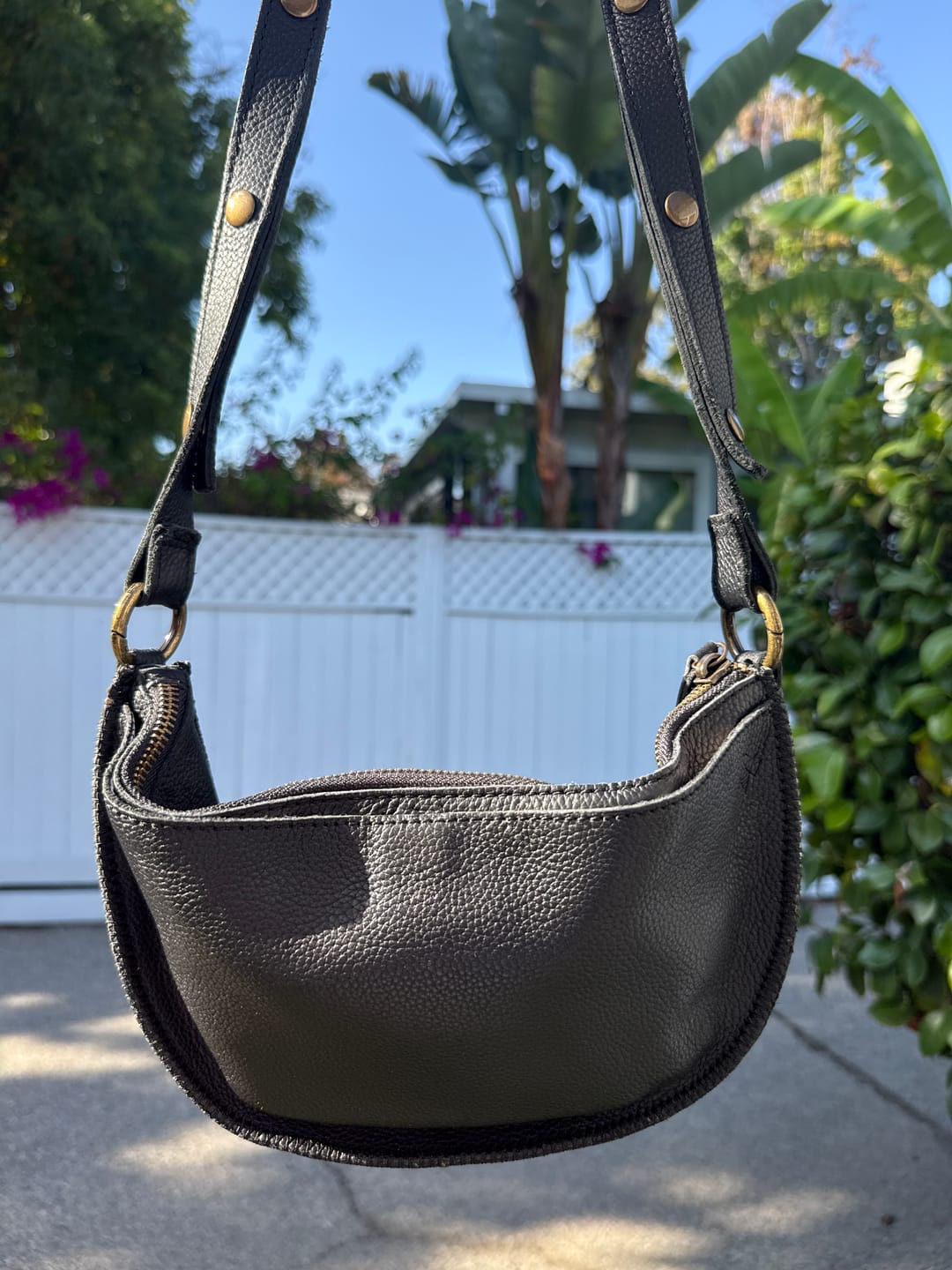 Customer photo review of Black Biggie Bee