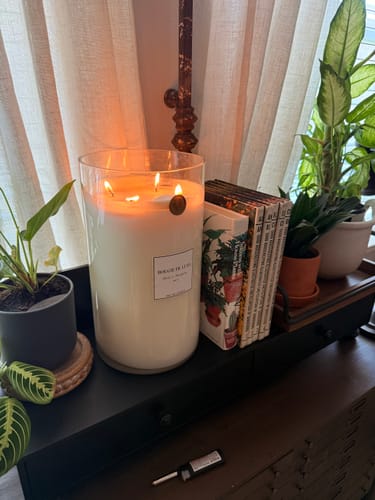 Customer photo review of Big Ass Candle - Dark & Handsome - 300 oz