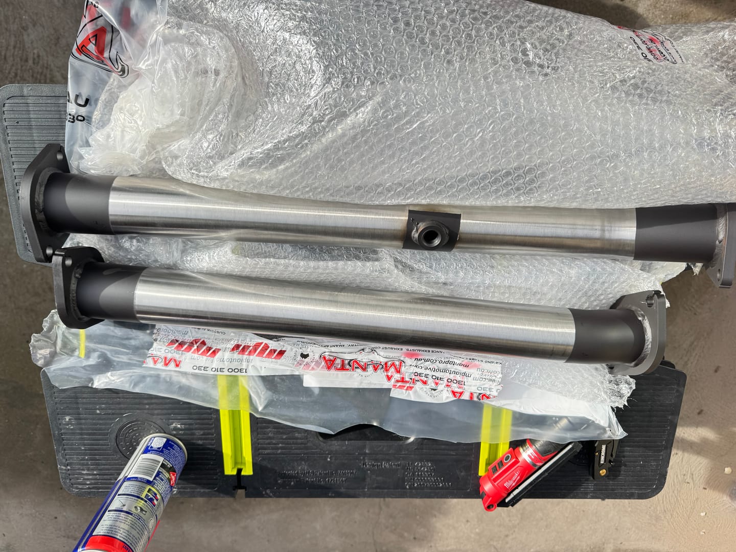 Customer photo review of MANTA 2.5" CAT DELETES FIT NISSAN PATROL Y62 5.6L V8 2012-ON