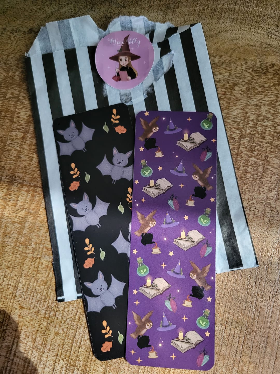 Customer photo review of MoonElly Lesezeichen – Witchy & Cozy (6 Varianten)