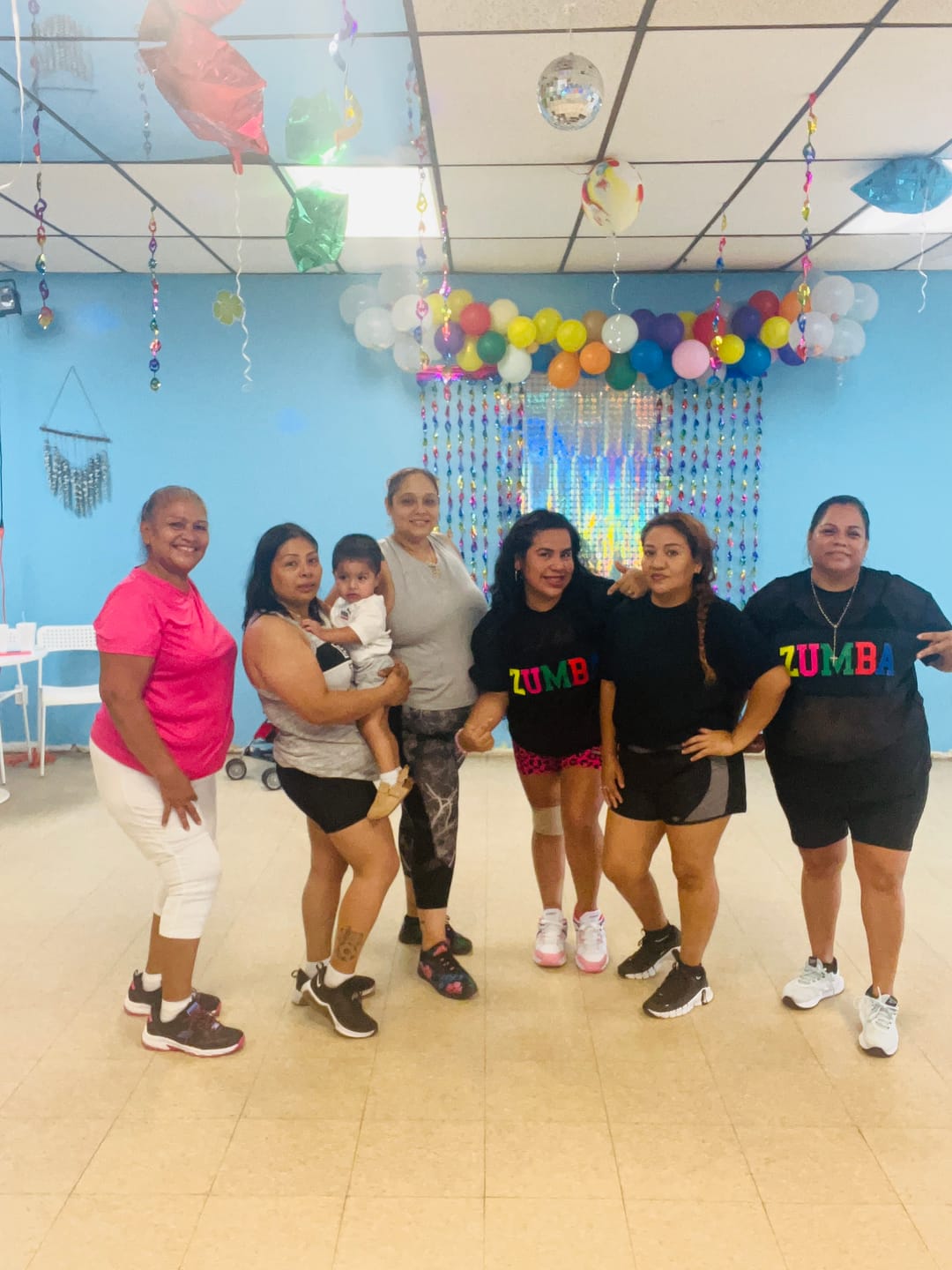 Customer photo review of Zumba Worldwide Boxy Mesh Top