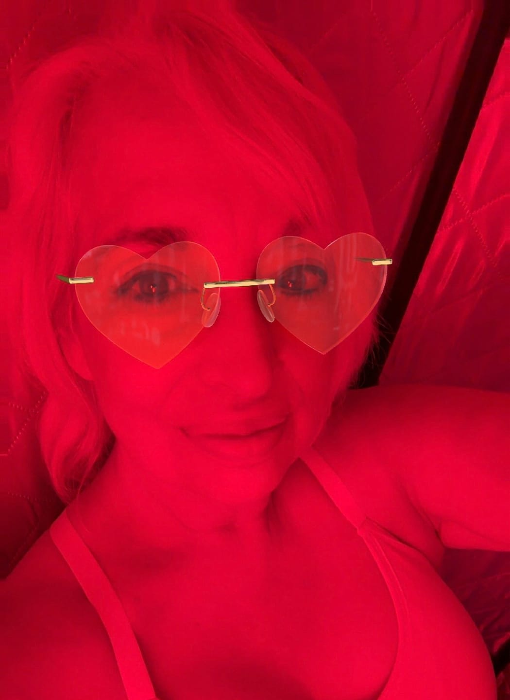Customer photo review of SaunaPro® The World's First Clinical-Grade At-Home Red-Light Sauna