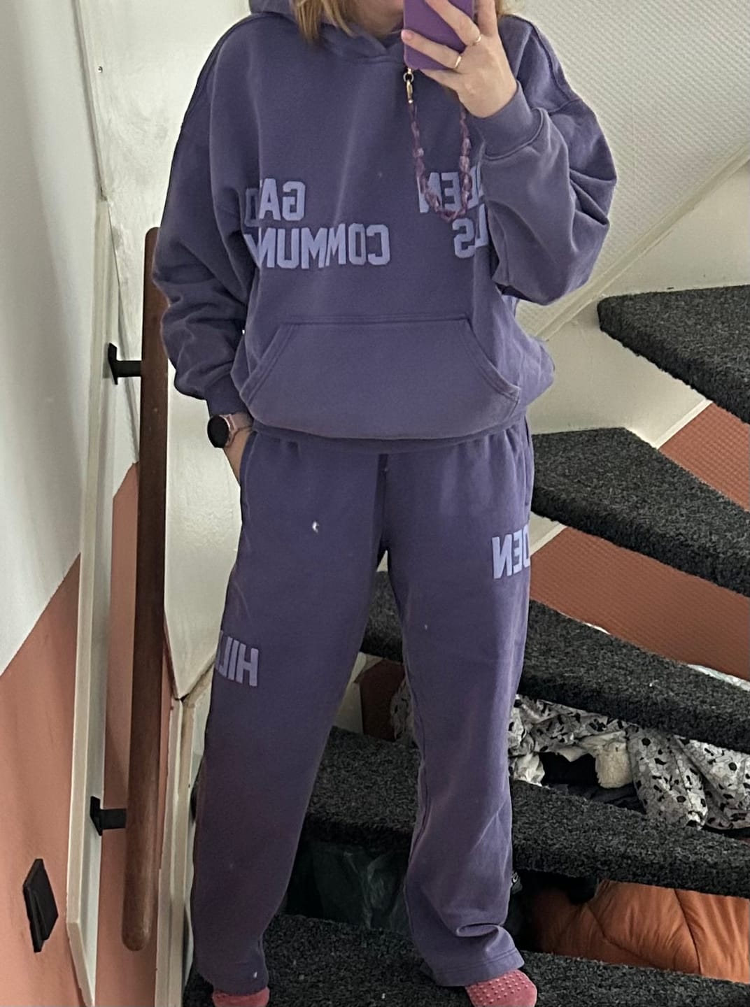 Customer photo review of GATED COMMUNITY VINTAGE WASH HOODIE PURPLE