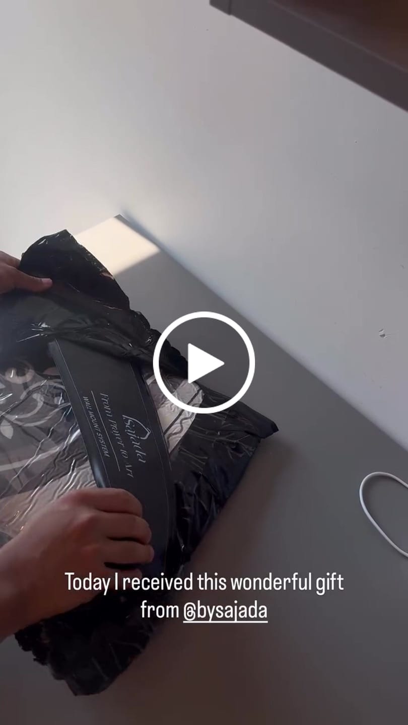 Customer video review of Sand Blossom Padded Prayer Mat
