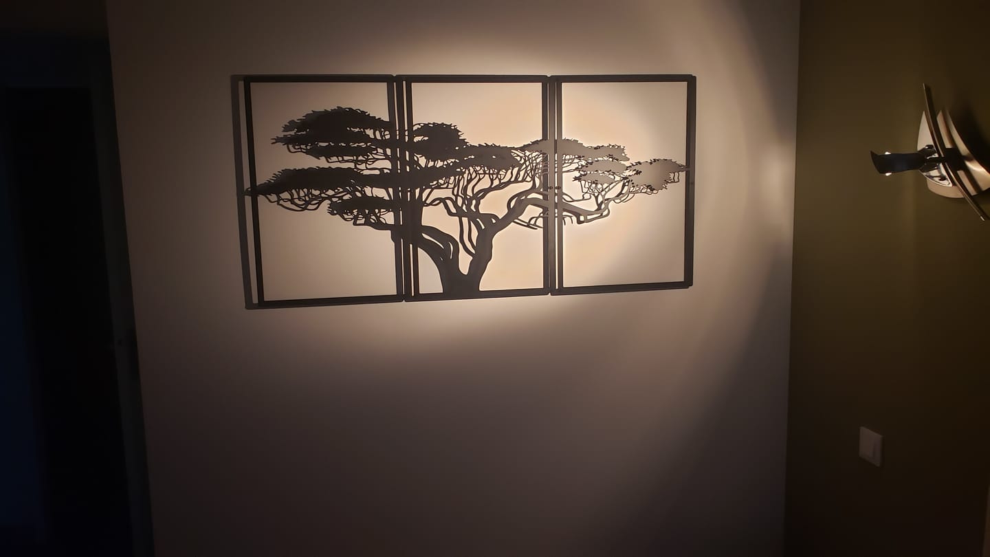 Customer photo review of Décoration murale en métal noir - Arbre de vie Africain