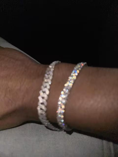 Customer photo review of Sterling Silver VVS D Color Moissanite Cuban Link Bracelet 6MM 8MM 10MM