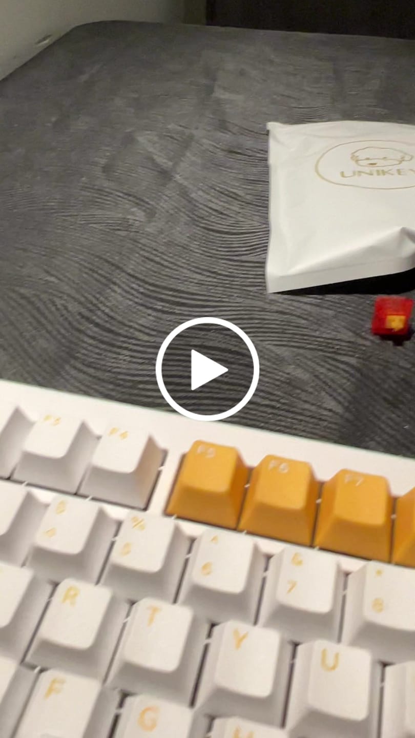Customer video review of KEYGEEK Y2 LINEAR SWITCH FACTORY LUBED (10PCS)