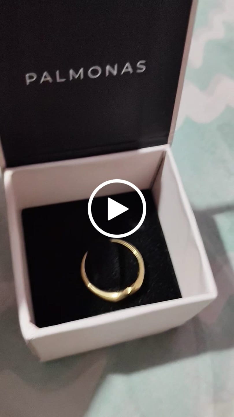 Customer video review of Bold Sunray Heart Ring