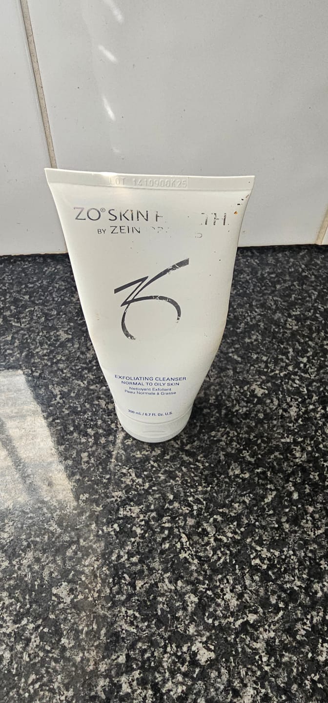 Customer photo review of ZO EXFOLIATING CLEANSER (200ml)