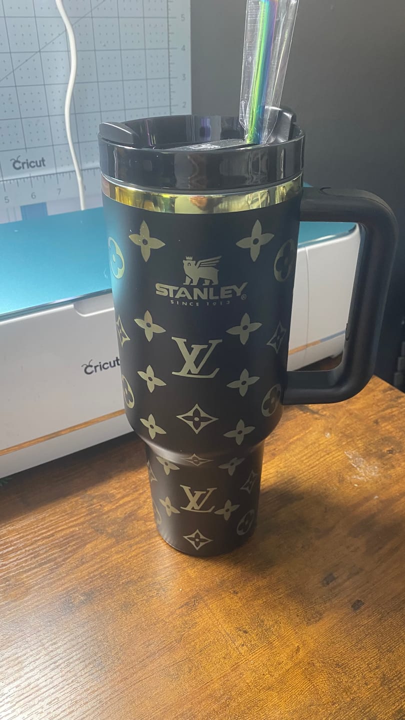 Customer photo review of Designer Holographic In-Car Insulated Cup 40 OZ
