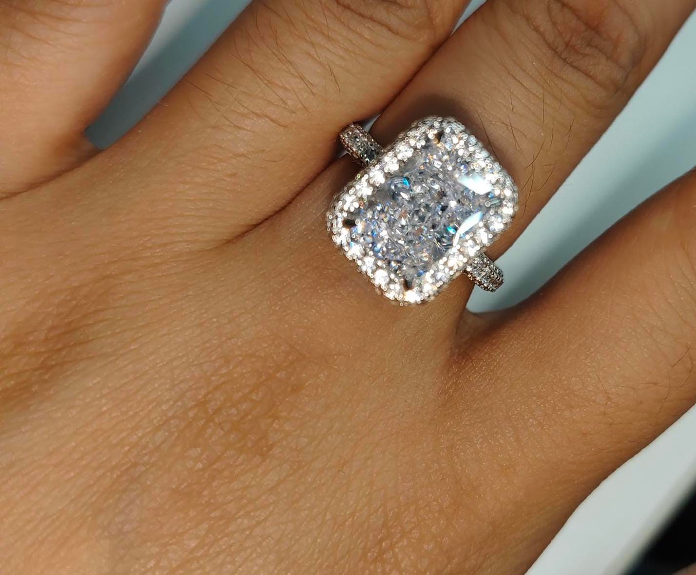 Customer photo review of S925 Noble Halo 3.5Ct Radiant Cut Engagement Ring Vintage Ring For Everyday Wear