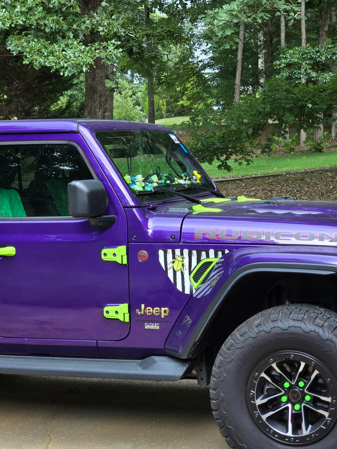 Customer photo review of Design Your Own Fender Vent Decal Set | fits Wrangler JL & Gladiator JT