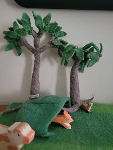 Customer photo review of Felt Seasonal Tree - Summer