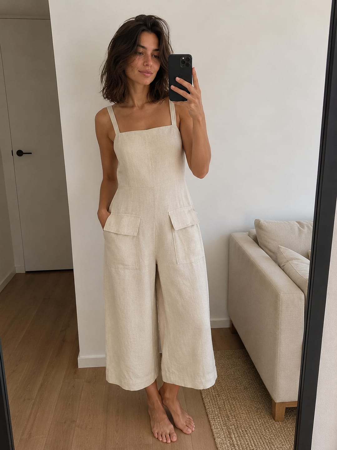 Customer photo review of Klasik siyah-beyaz uyumunu modern bir silüetle buluşturan maxi elbise