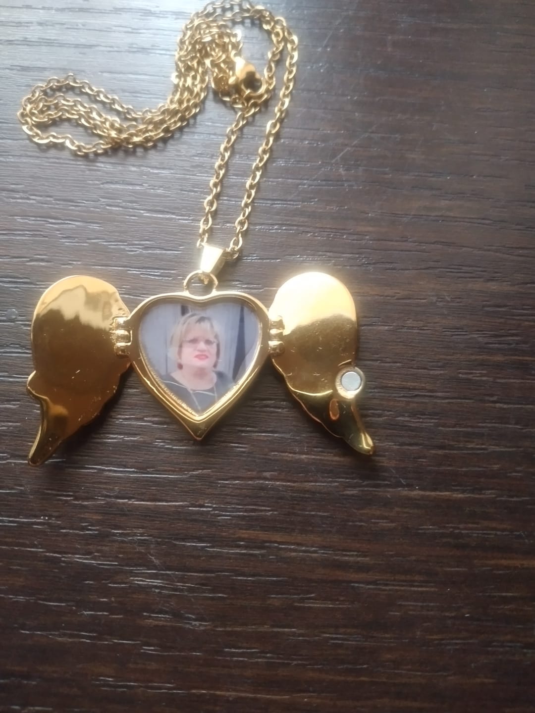 Customer photo review of Collana Angelo con Foto e Incisione ✦ Collana Eternal