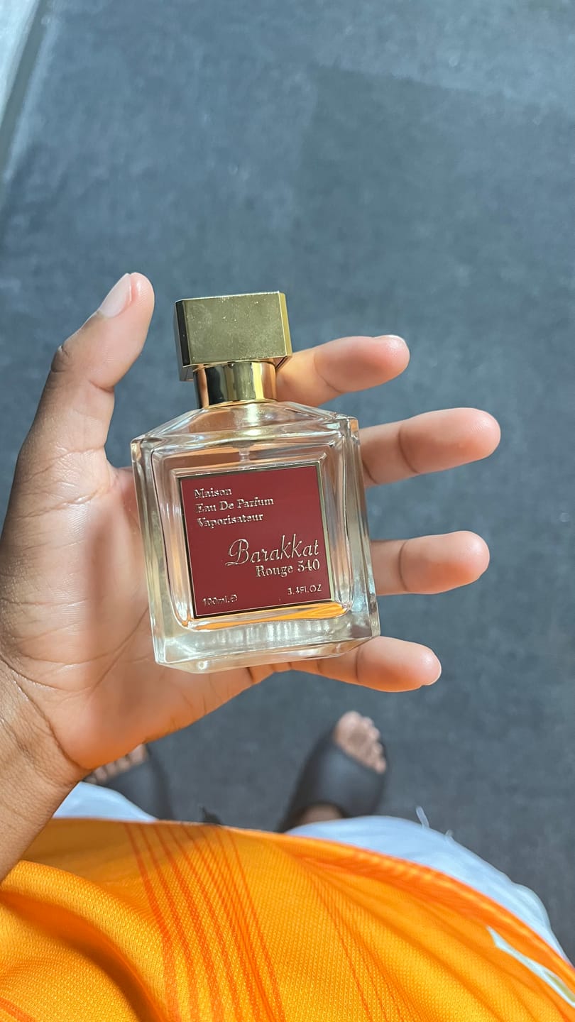Customer photo review of Barakkat Rouge 540 Eau De Parfum 100ml - Fragrance World