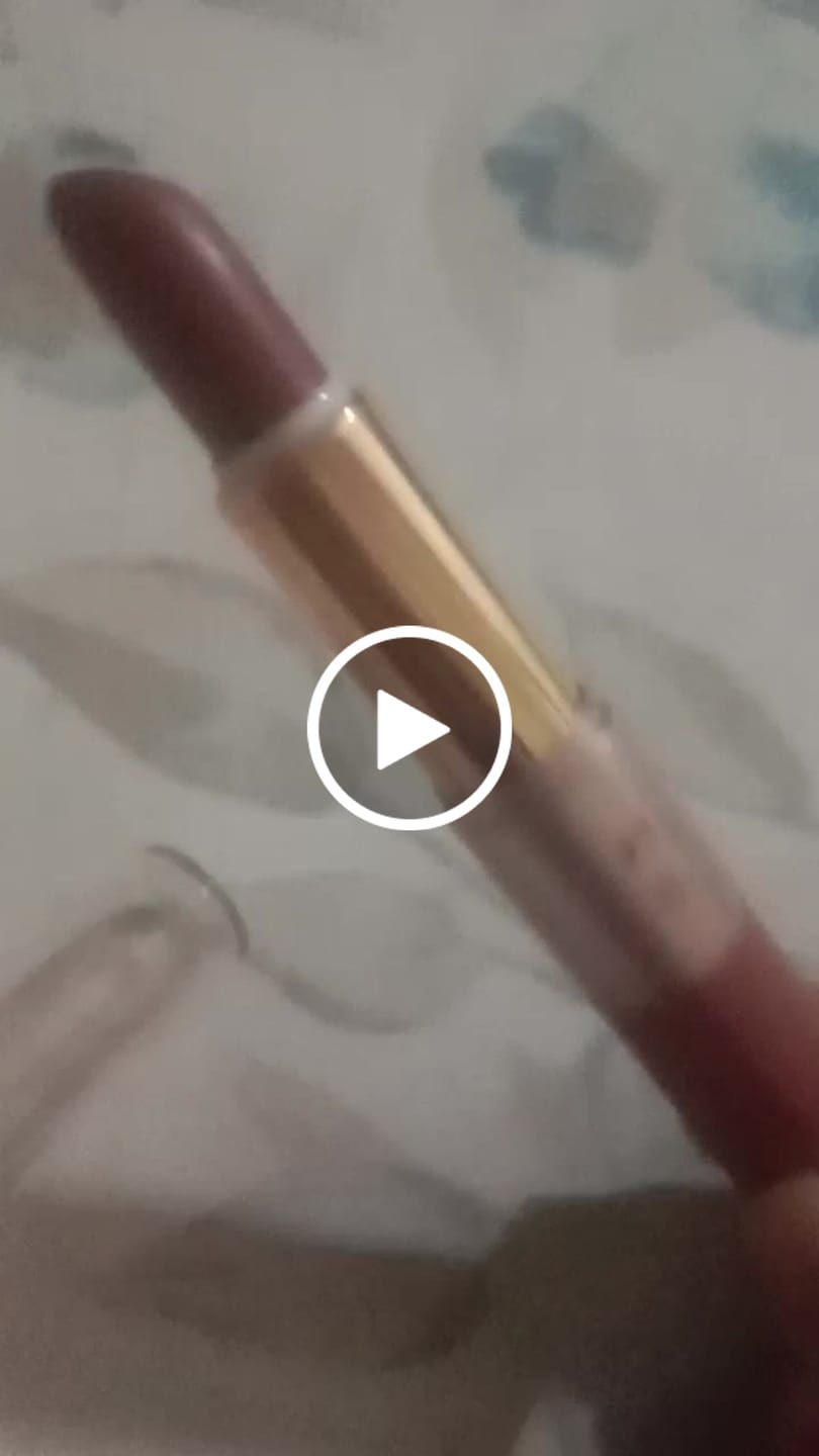 Customer video review of O.TWO.O ROSE GOLD 2 IN 1 LIPSTICK AND LIPGLOSS