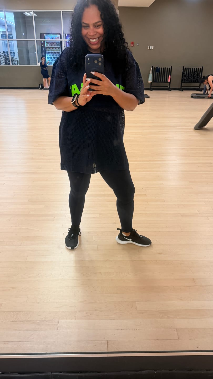 Customer photo review of Jean Jamz Boxy Mesh Top