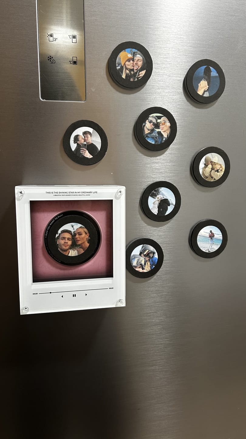 Customer photo review of LOVE SPEAKER™ Custom Songs & Voice Notes