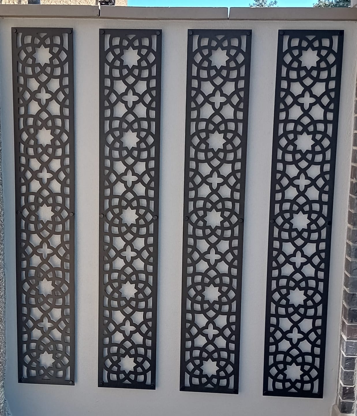 Customer photo review of 3 Black Alhambra Trellis - 5mm
