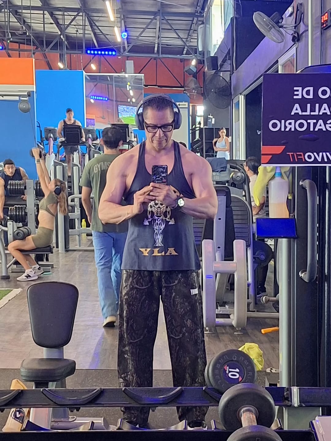 Customer photo review of 3003 - Gold's Iron Legacy Icon Stringers