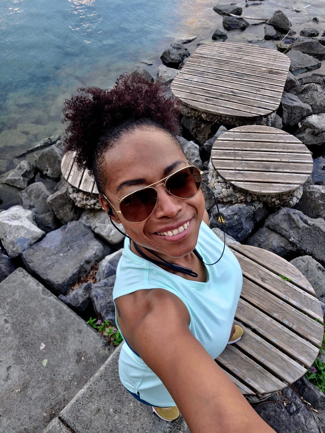 Customer photo review of Flowy Scoop Hem Muscle Tank