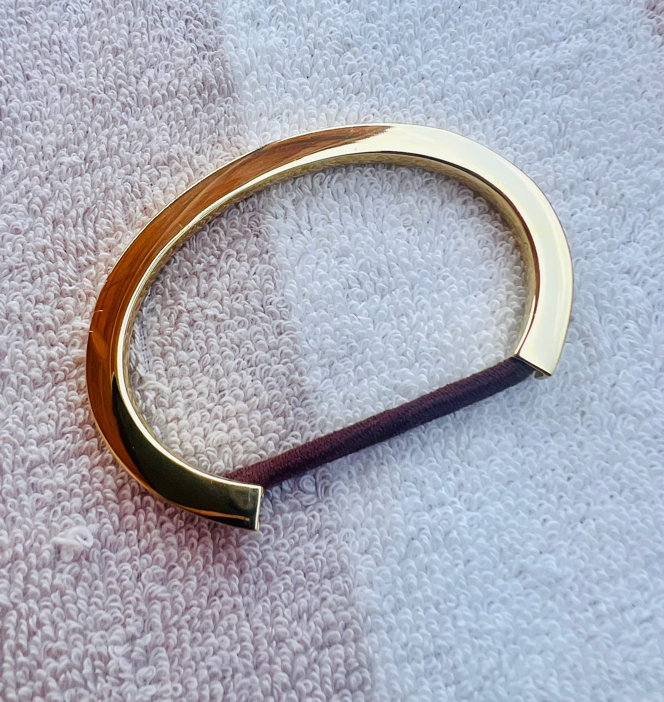 Customer photo review of Hair-tie Hider Cuff Bracelet