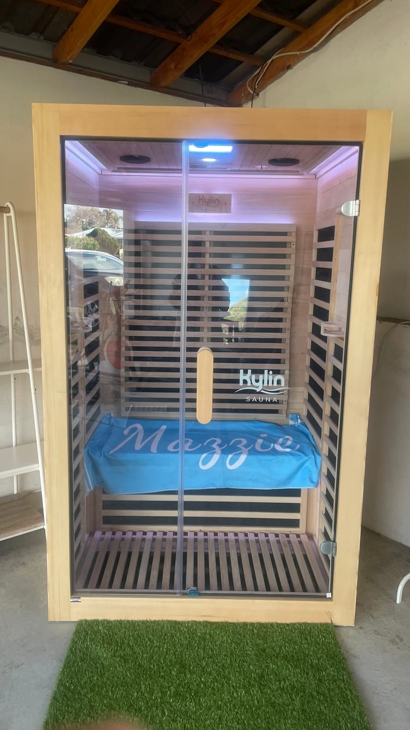 Customer photo review of Kylin Low EMF Carbon Infrared Sauna 2 Person with floor heater H6201-F