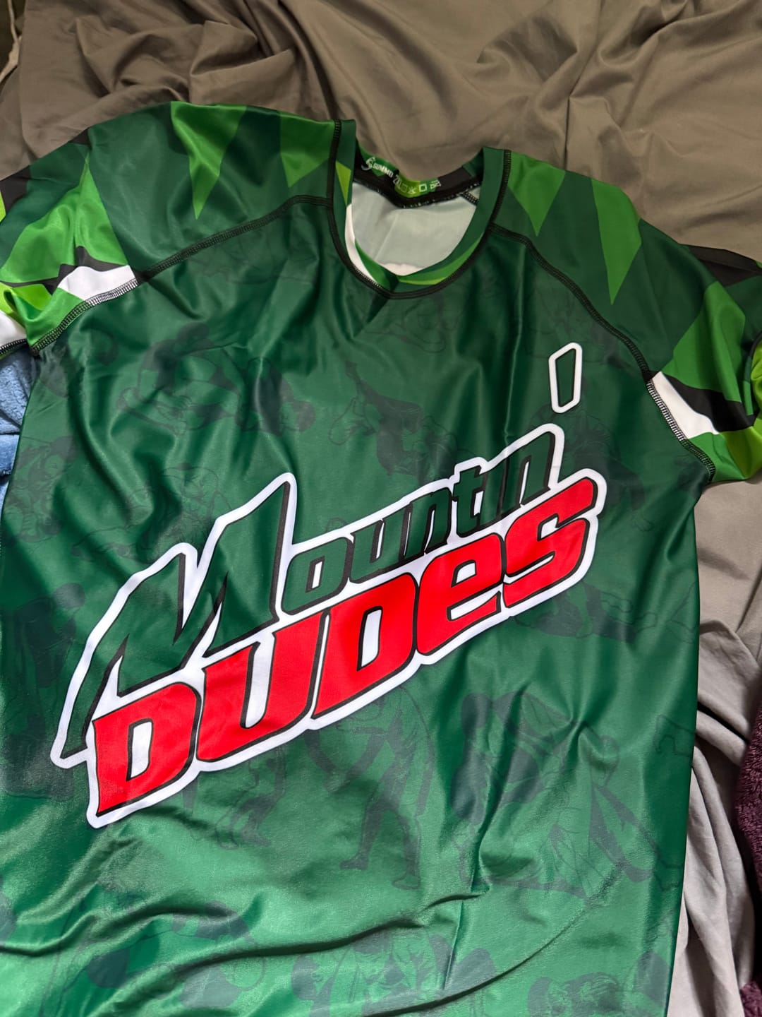 Customer photo review of Mountin' Dudes Premium Bjj Rash Guard For Men/Women