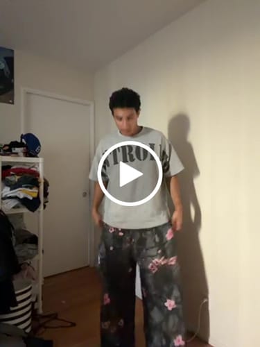 Customer video review of Cherry Blossom Heavyweight Sweats