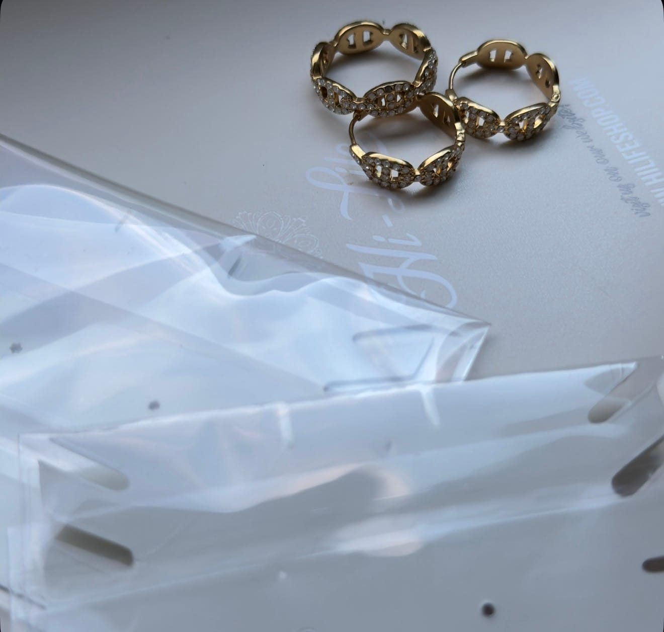 Customer photo review of Pave Flow Deluxe Ring 14K Vergoldet