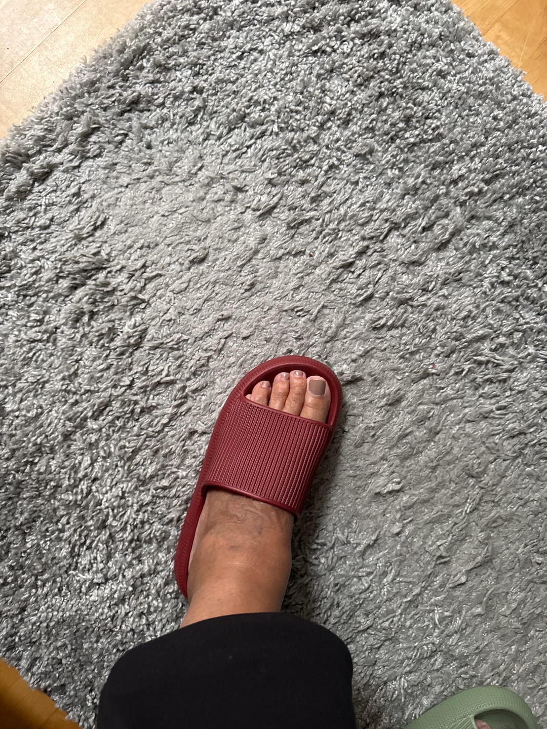 Customer photo review of HappyFlops Original Drop 002