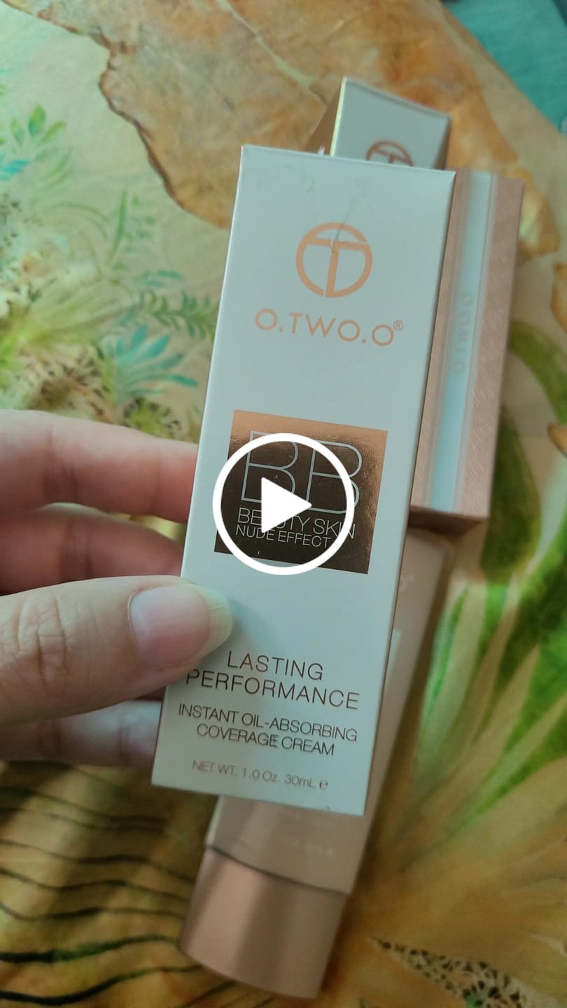 Customer video review of O.TWO.O BEAUTY SKIN NUDE EFFECT BB CREAM