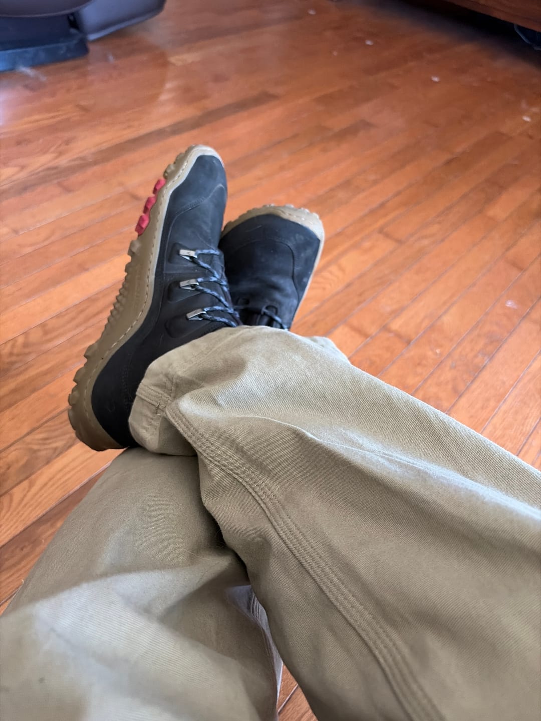 Customer photo review of Vivobarefoot Men's Tracker Leather AT II