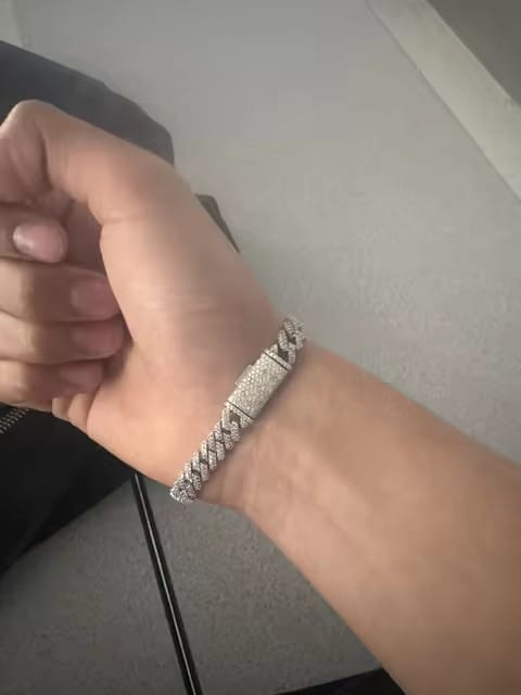 Customer photo review of Sterling Silver VVS D Color Moissanite Cuban Link Bracelet 6MM 8MM 10MM