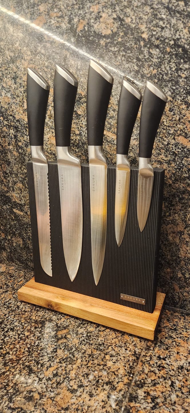 Customer photo review of Taco De Cuchillos Magnético Sakura Edge Collection - 6 Piezas