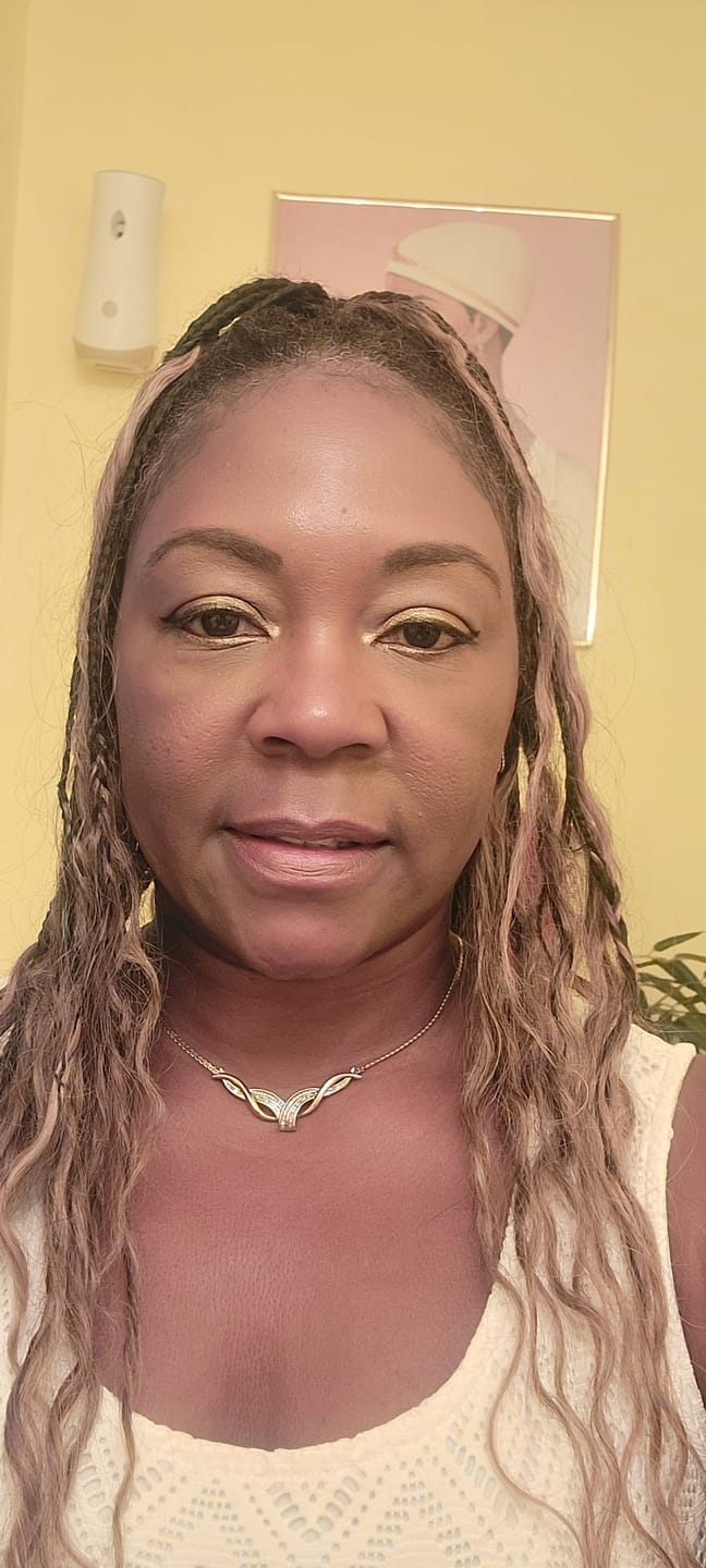Customer photo review of #4/27/30 Mix Color Blend Loose Deep Wave Human Crochet Hair