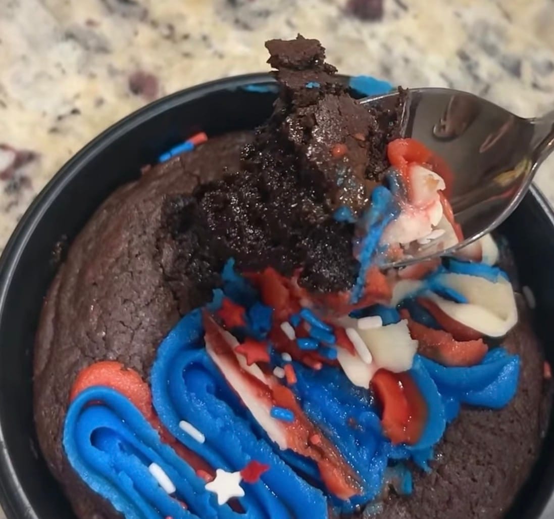 Customer photo review of Original 4" Skillet