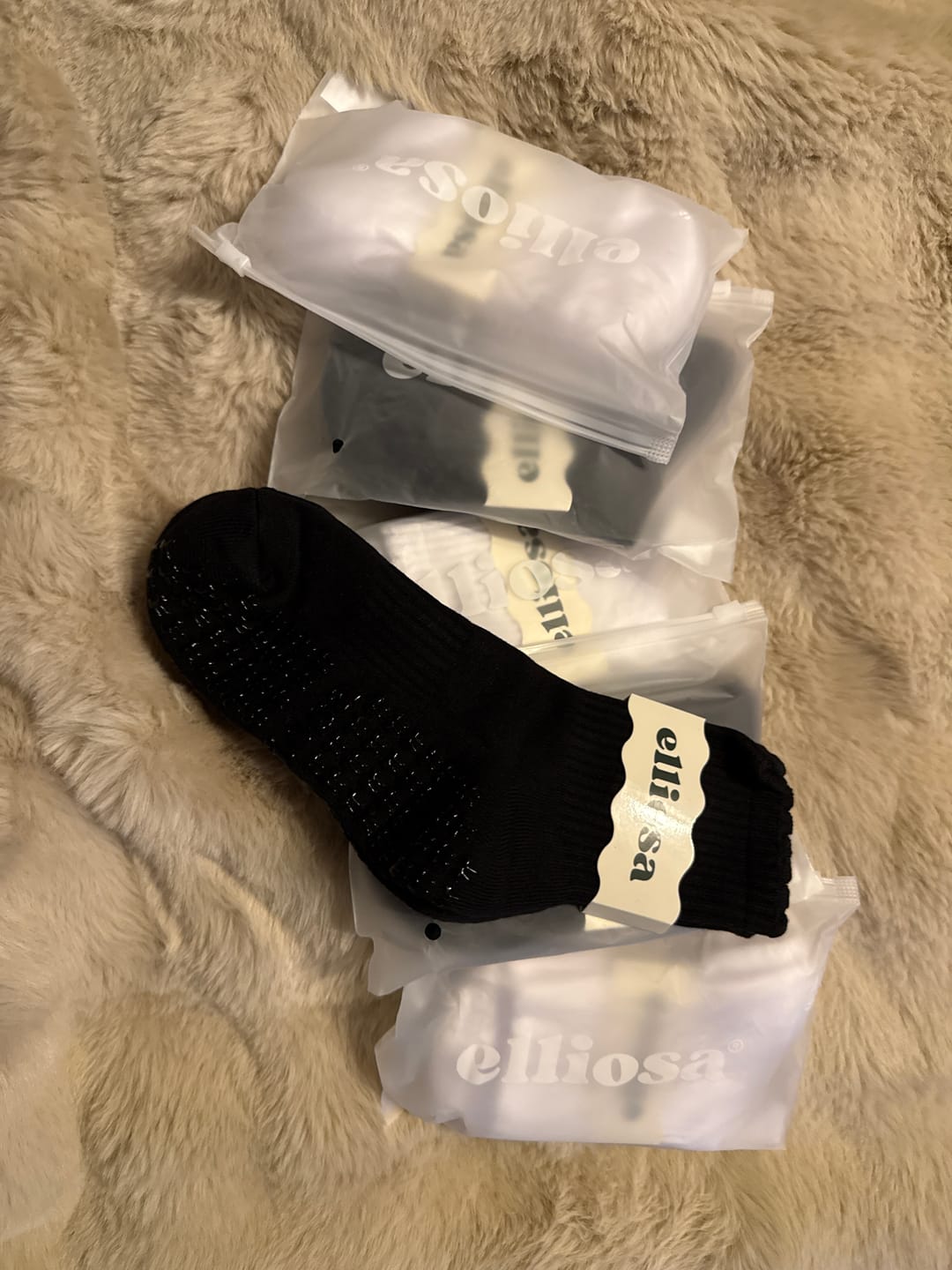 Customer photo review of Grip Basics - Black & White (6 Pack)