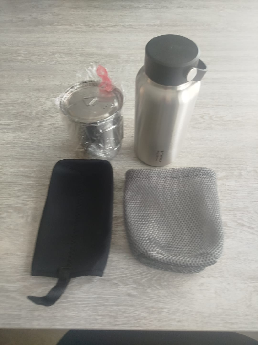 Customer photo review of Gourde Inox Avec Tasse Intégrée
