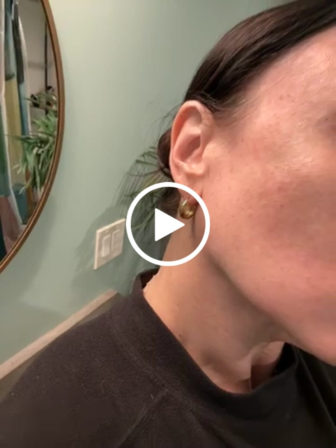 Customer video review of Amara Hoop Earrings (Bundle)