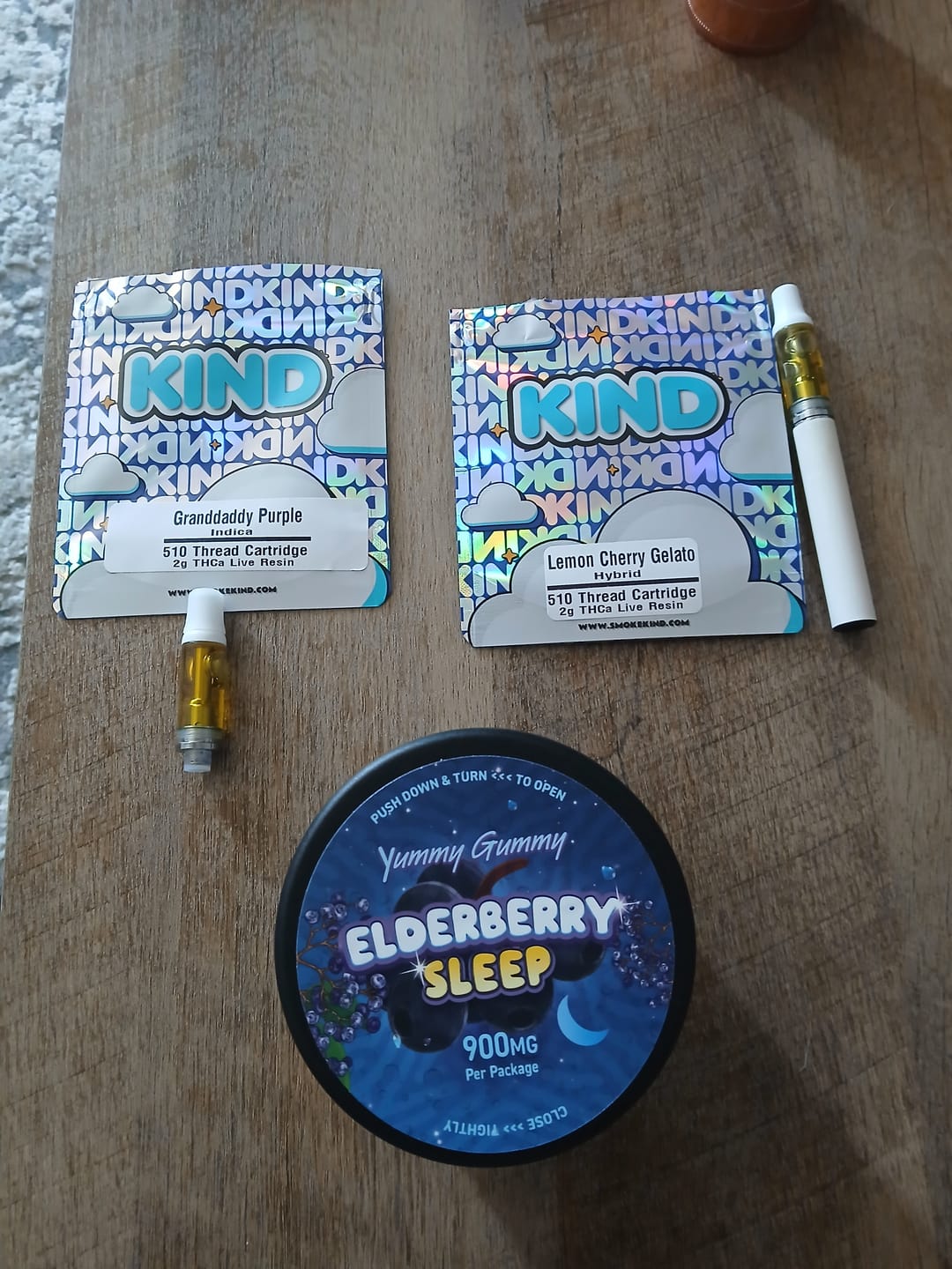 Customer photo review of 900MG Yummy Gummy D9