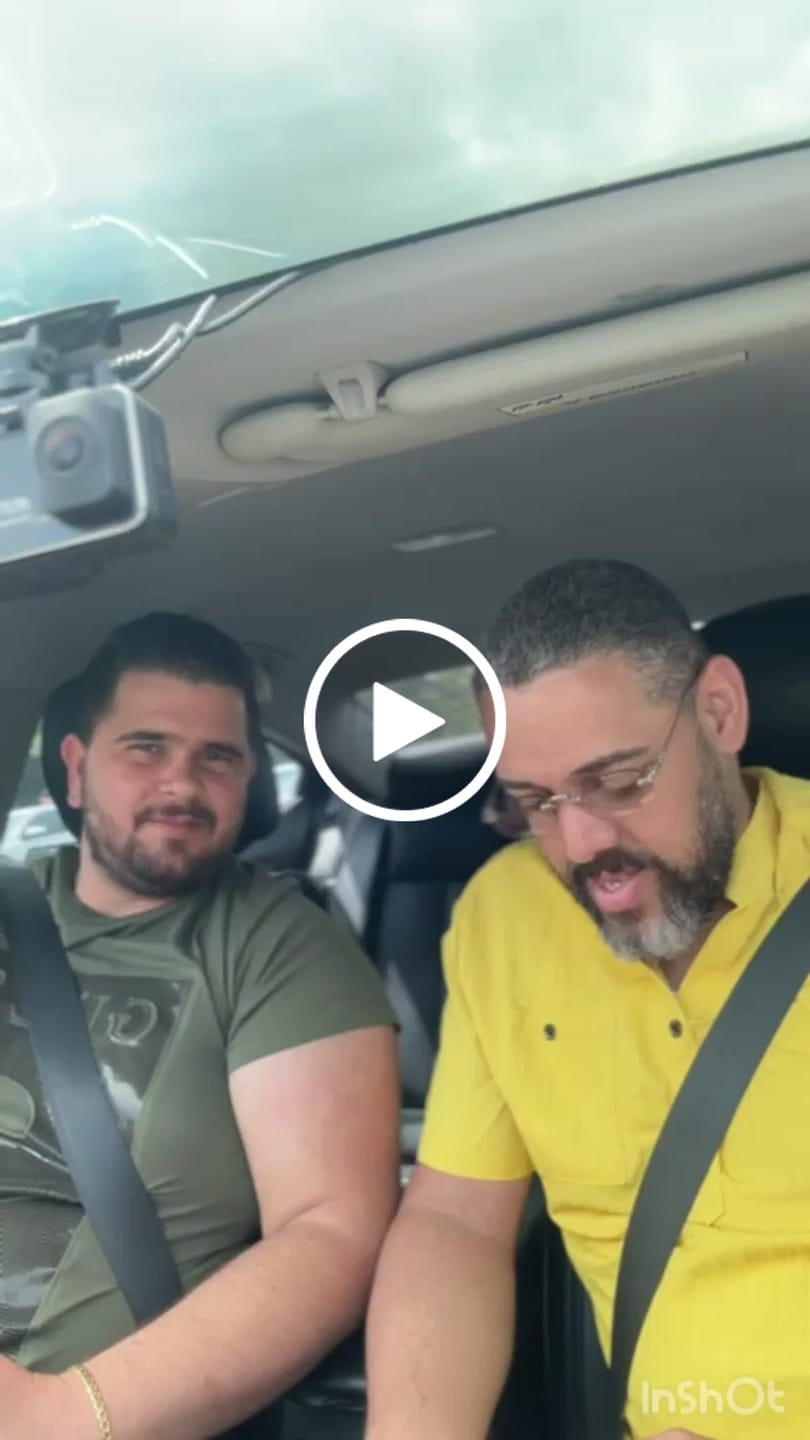 Customer video review of Tu Historia en Música – Emoción Garantizada
